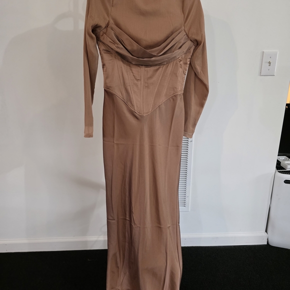 ASOS DESIGN Satin Corset Maxi Dress Copper Mesh Sleeve | US 4 - Picture 2 of 6
